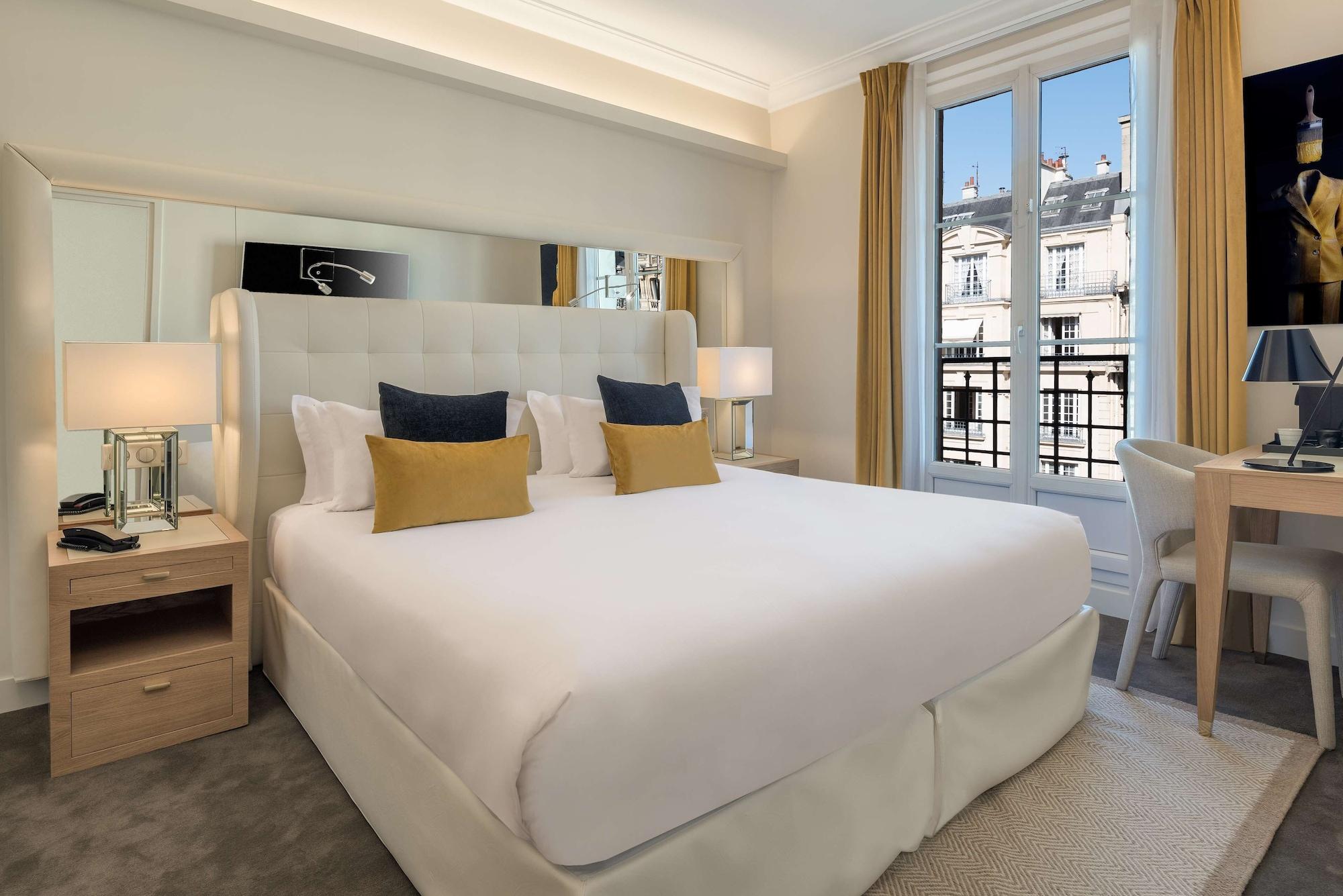 Hotel Camille Paris Tapestry Collection By Hilton Bagian luar foto